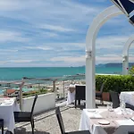 Hotel Excelsior