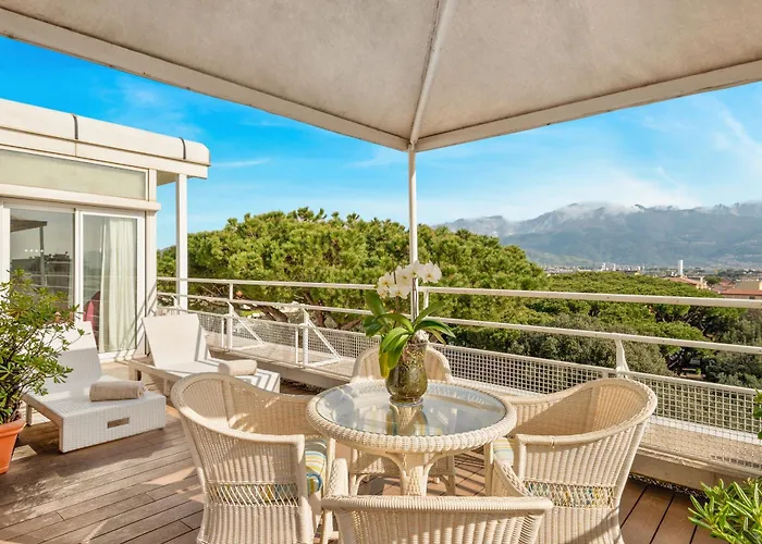 엑셀시어 호텔 4*