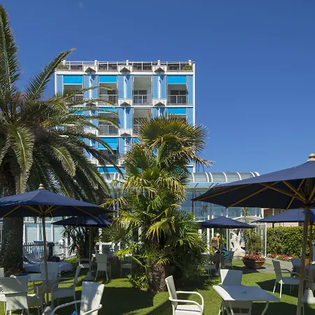 Excelsior 4* مارينا دي ماسا