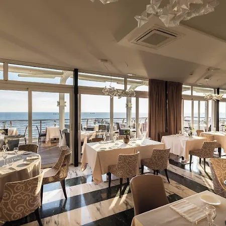 فندق Excelsior 4*