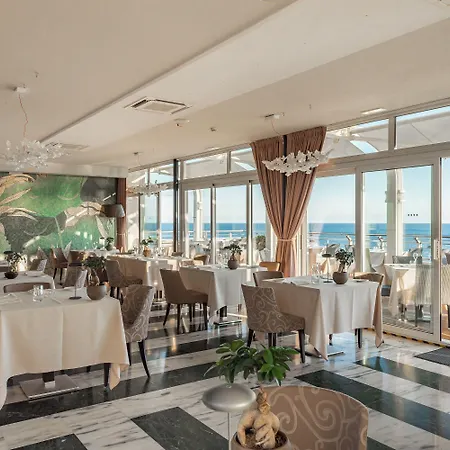 Hotel Excelsior